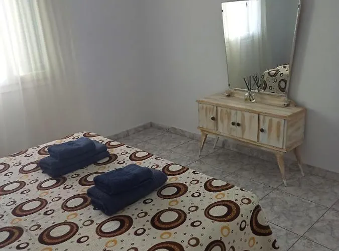 بيت للعطل Alas House أغيا ترياس
